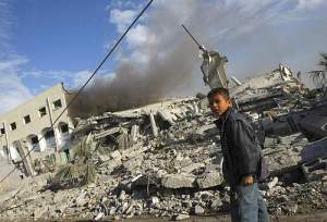 Attacco israeliano a Gaza 27.12.2008 (Afp)